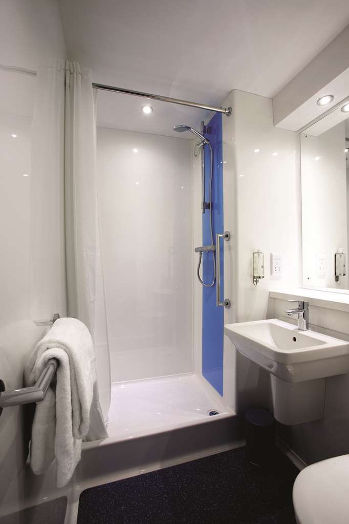 Travelodge Birmingham Oldbury Oldbury (West Midlands) Room photo